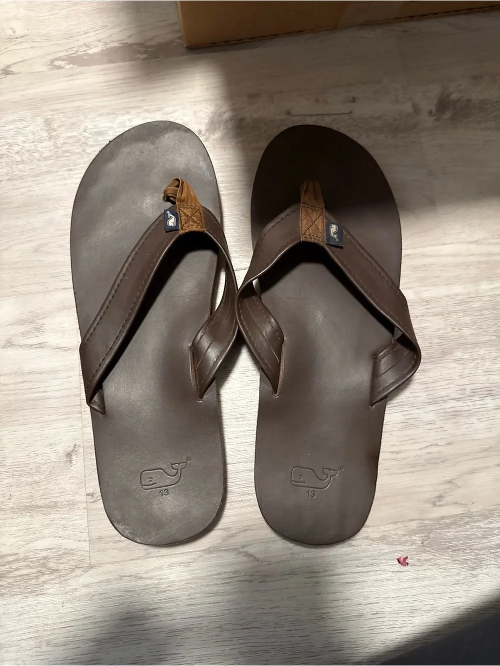 Leather Vineyard Vines Flip Flops- Size 13